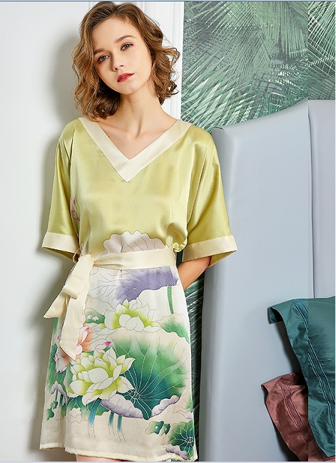 Custom Printed Luxury Silk Robes for Ladies